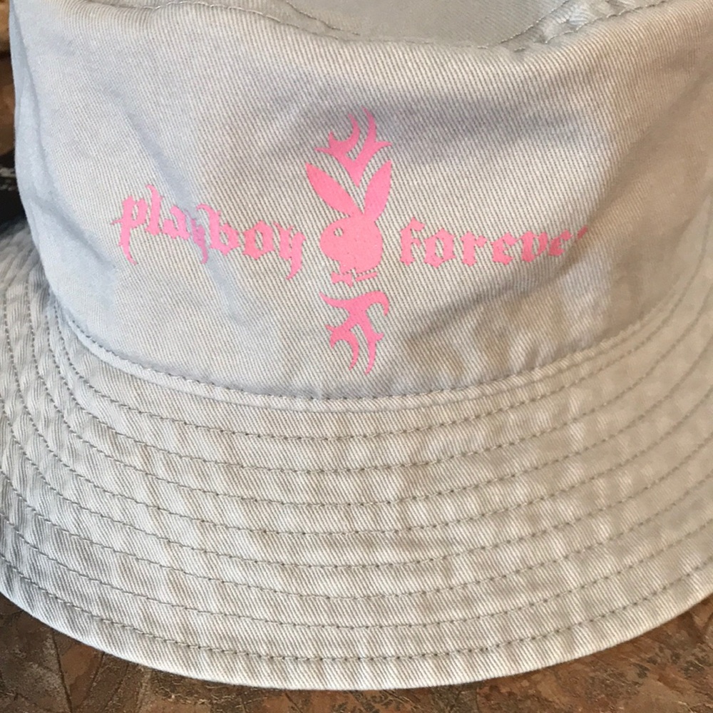 Pacsun bucket hat